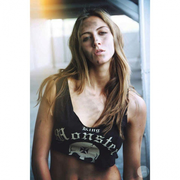 Front Management | Amanda Machado